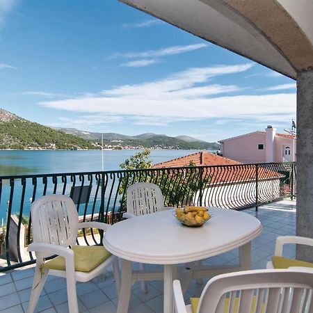 2 Bedroom Cozy Apartment In Marina Exteriör bild
